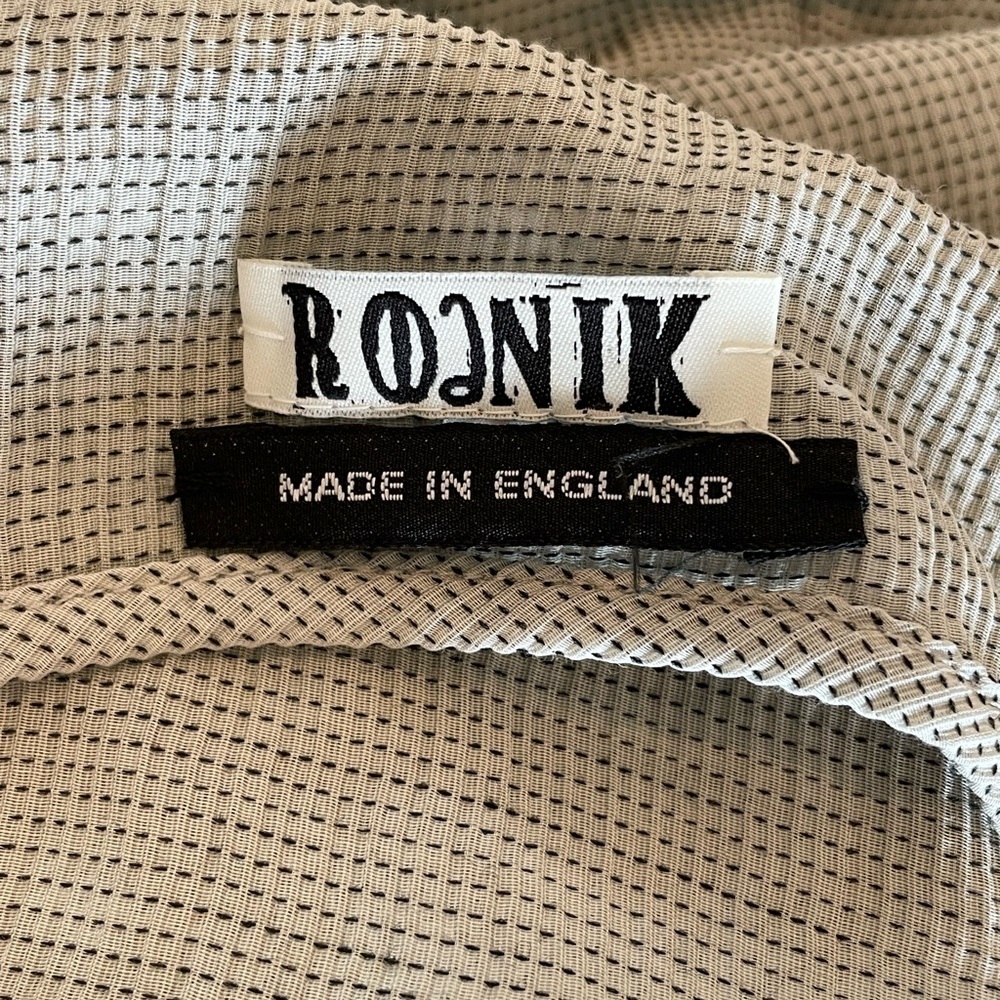 Roanik Grey Button Dress Size 6 - image 8